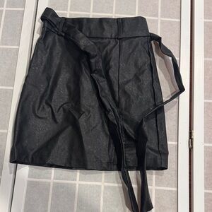SHEIN Black Faux Leather Skirt